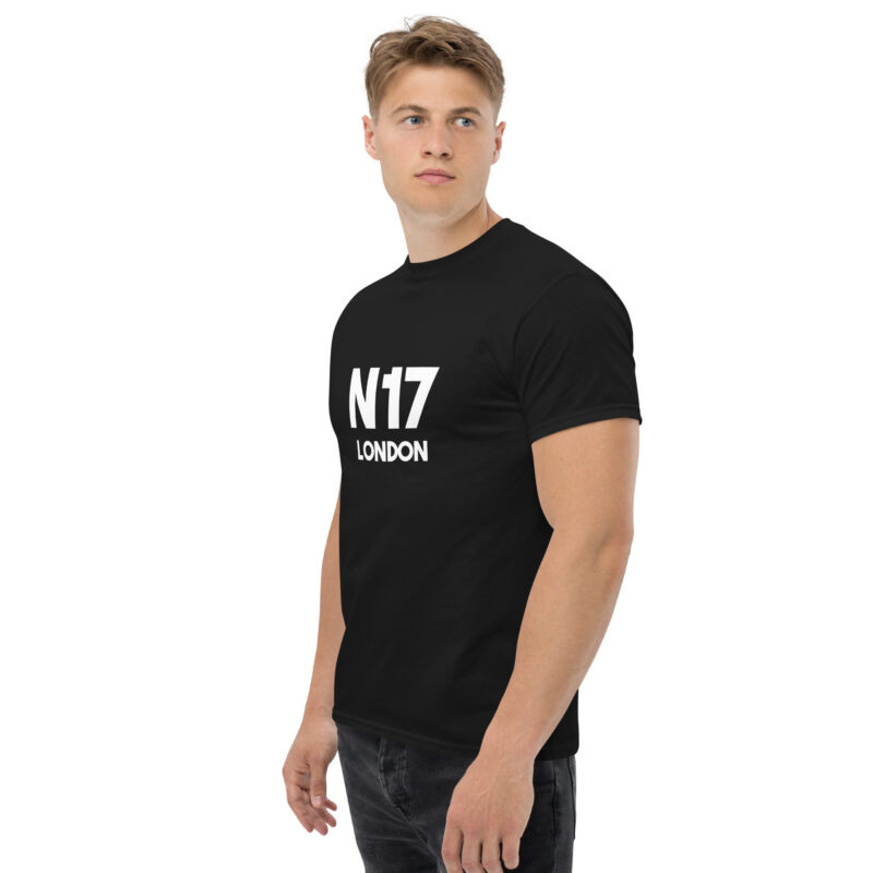 Tottenham T-Shirt: N17 London